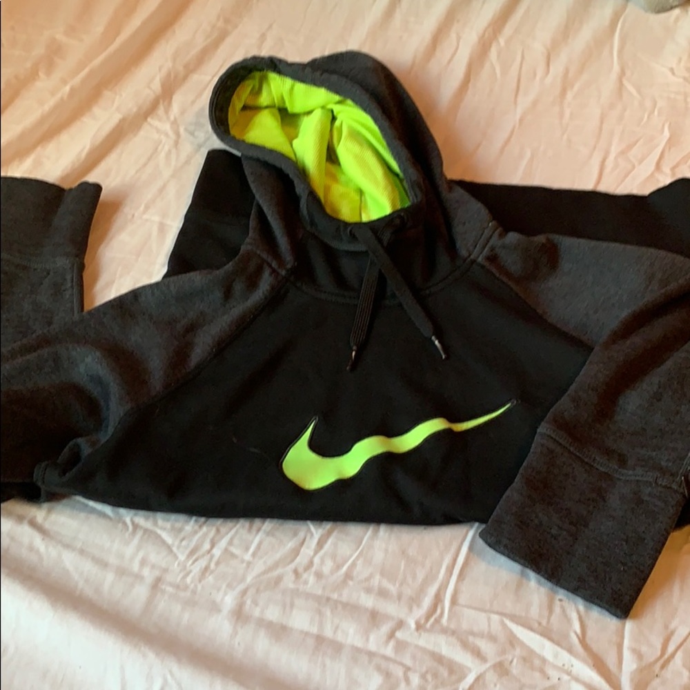 Nike therma-fit hoodie